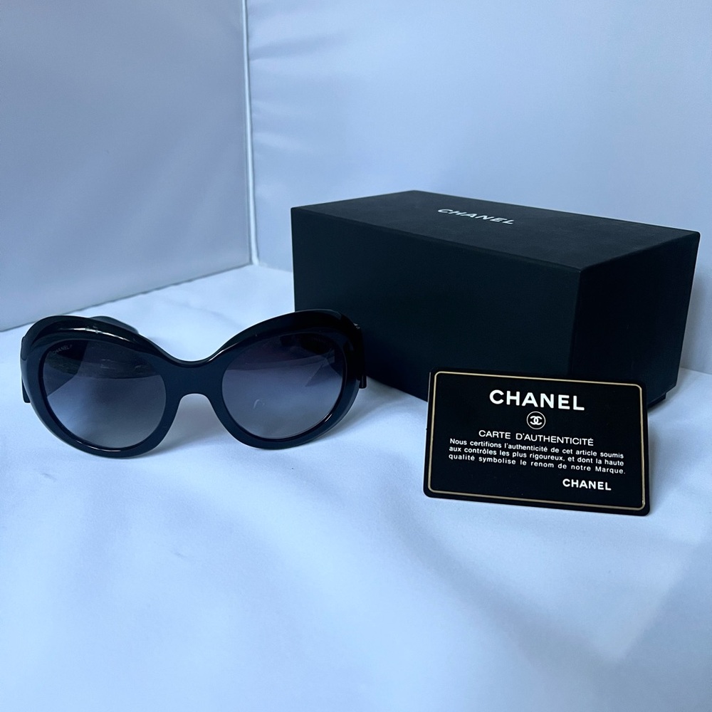 Chanel 5282Q 501/S6 Sunglasses in Polished Black w/ Leather Bows